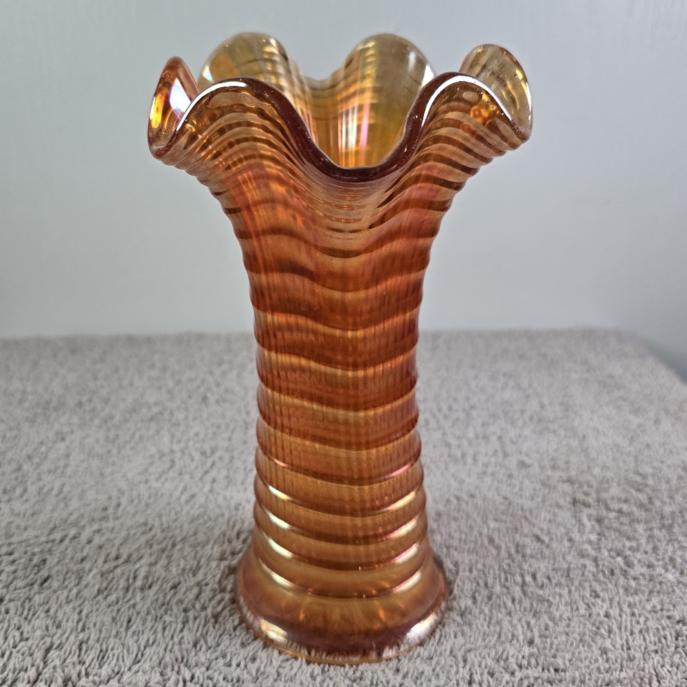 Vintage Imperial Marigold Glass Ripple Swung Vase